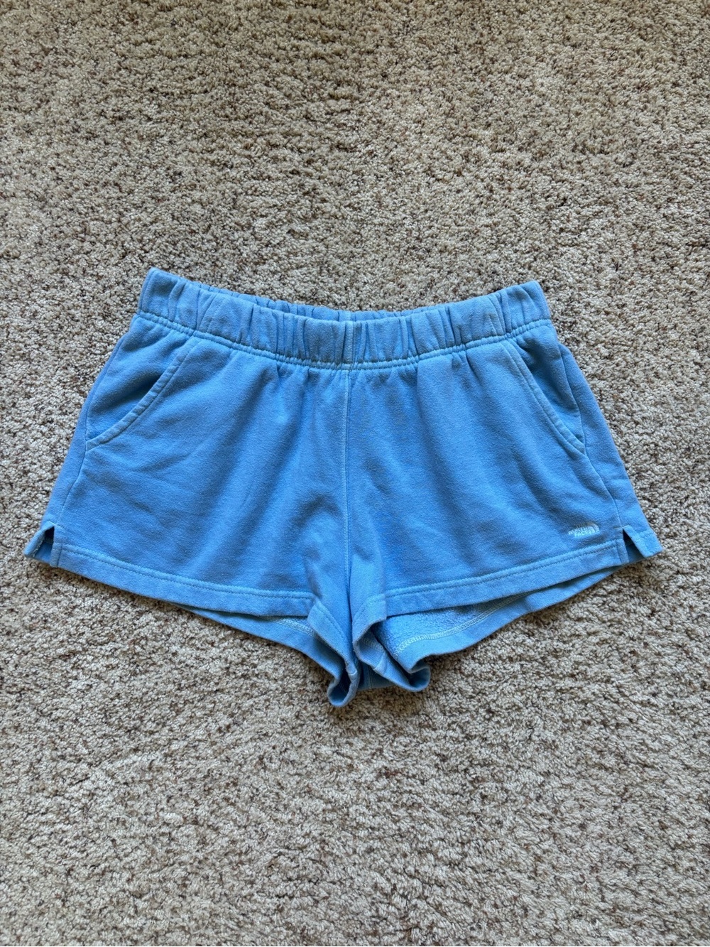 The North Face Half Dome Fleece Shorts Women’s size L Light Blue